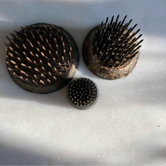 Set of 3 Vintage Flower Frogs - Picture 2 of 2